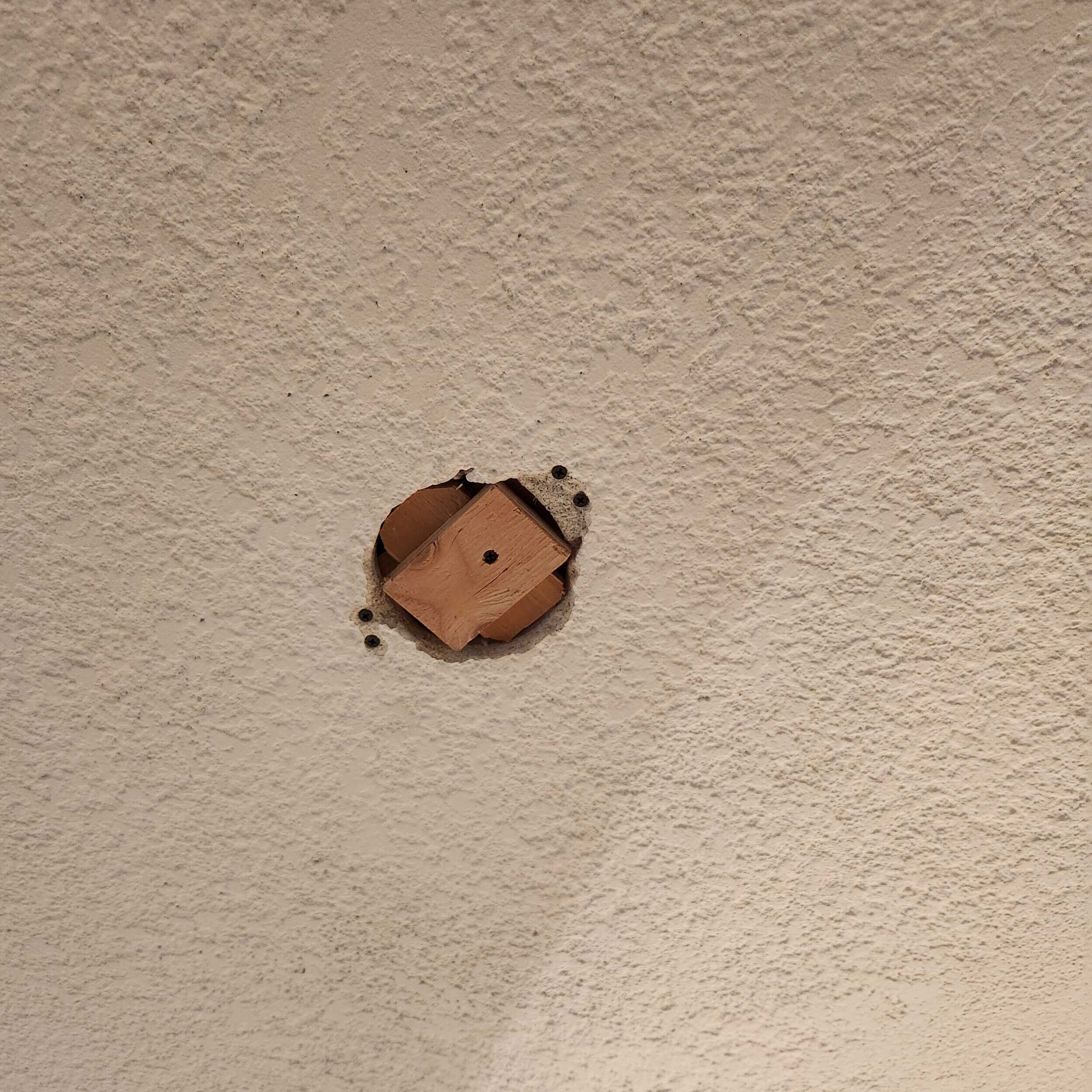 Textured Ceiling Drywall Repair – Hillsboro OR Textured ceiling drywall repair in Hillsboro OR before repair